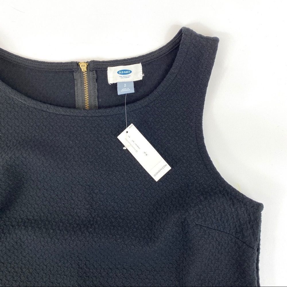 Black textured shell with back zip NWT - S - Picture 5 of 10